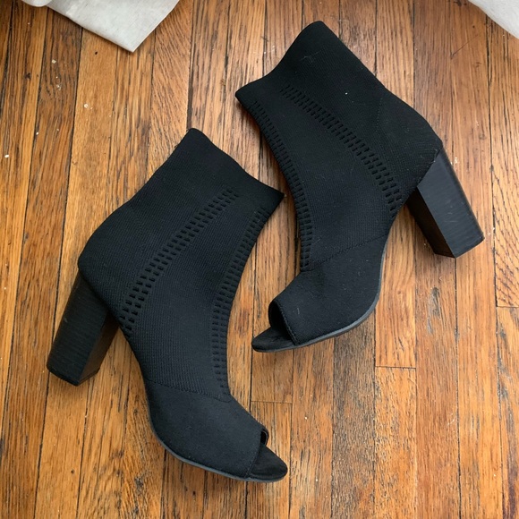 Black Booties π - Picture 1 of 2